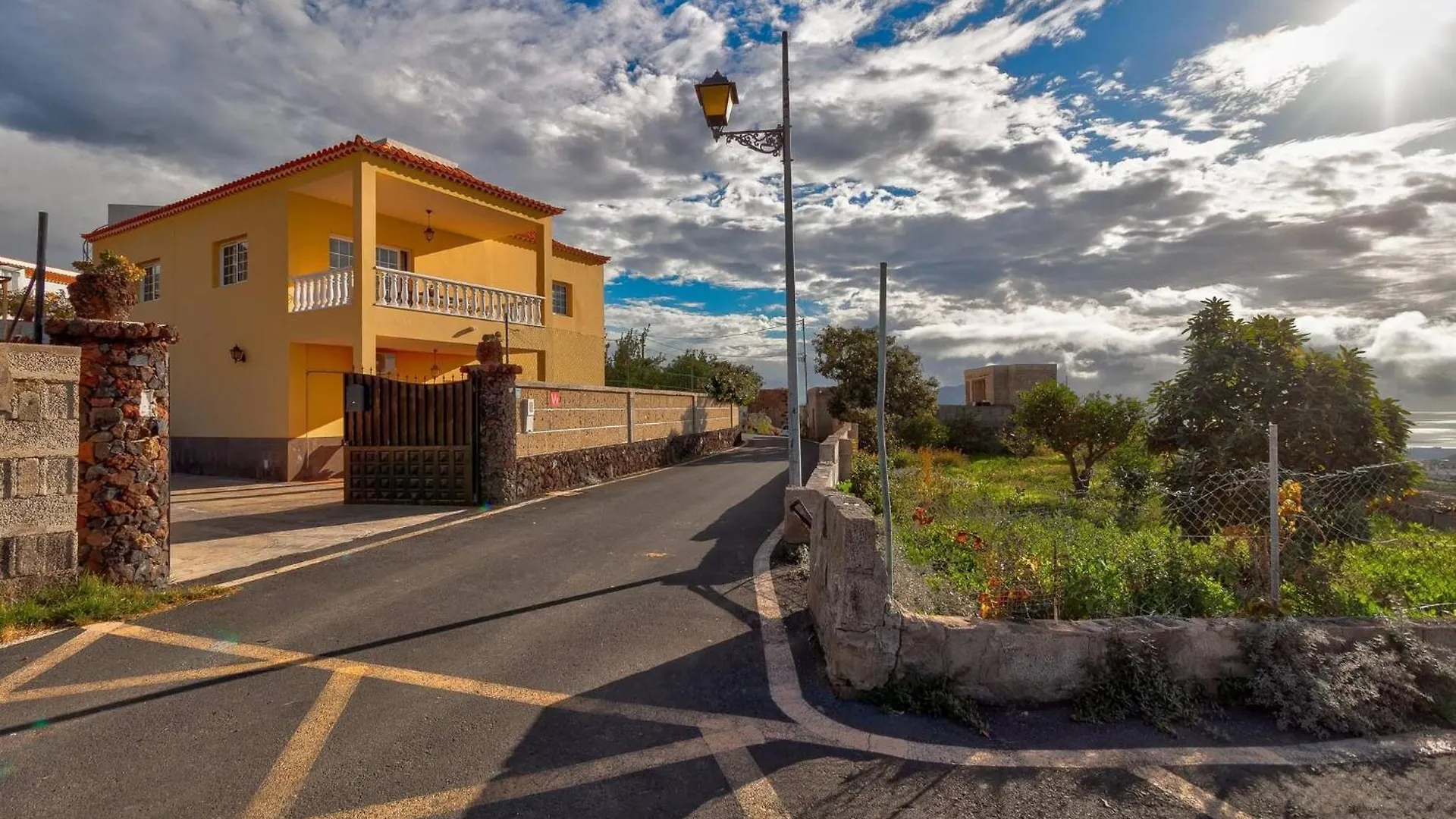 Beautiful Arianny House With Pool Διαμέρισμα Arona